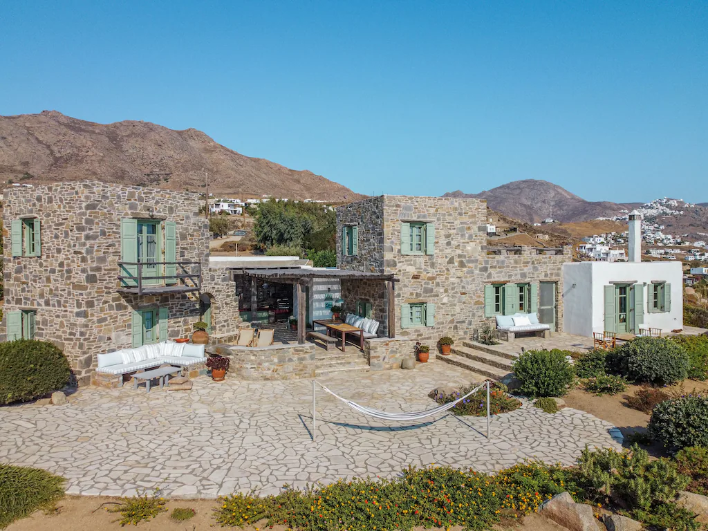 Vatoudi House is a beautiful luxury rental in Serifos, available on Azero Homes.